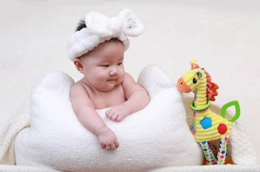 沁阳宝宝几个月翻身